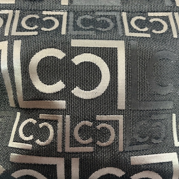 Liz Claiborne Crossbody Black and Silver Purse/Handbag USED. - Picture 4 of 10